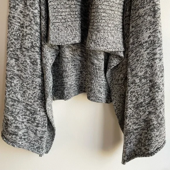 Gap Shawl Collar Open Cardigan Sleeveless Sweater Size S - Picture 3 of 6